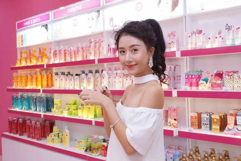 Đặt tên Brand kinh doanh mỹ phẩm bằng tiếng nước ngoài cực ấn tượng, chất như nước cất Đặt tên Brand kinh doanh mỹ phẩm bằng tiếng nước ngoài cực ấn tượng, chất như nước cất